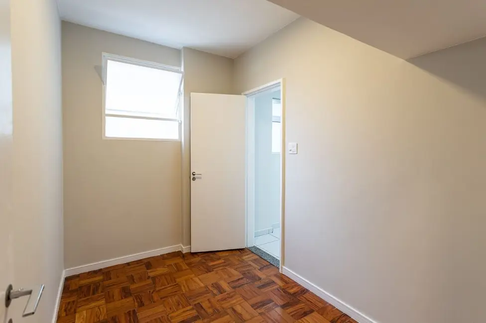 Apartamento com 3 quartos à venda, 140m2 em Jardim América, São Paulo - SP - imagem 4 Foto 4 de Apartamento com 3 quartos à venda, 140m2 em Jardim América, São Paulo - SP