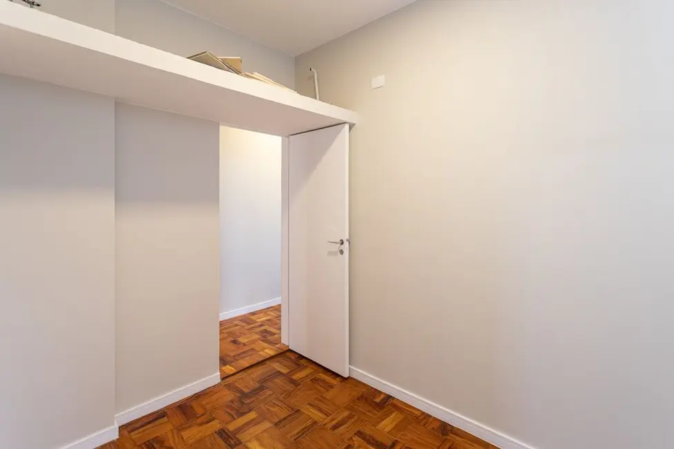 Apartamento com 3 quartos à venda, 140m2 em Jardim América, São Paulo - SP - imagem 5 Foto 5 de Apartamento com 3 quartos à venda, 140m2 em Jardim América, São Paulo - SP