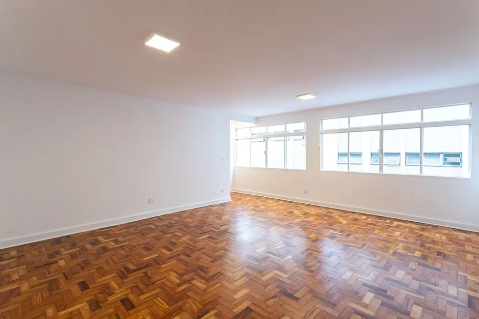 Apartamento com 2 quartos à venda, 134m2 em Jardim América, São Paulo - SP - imagem 1 Foto 1 de Apartamento com 2 quartos à venda, 134m2 em Jardim América, São Paulo - SP