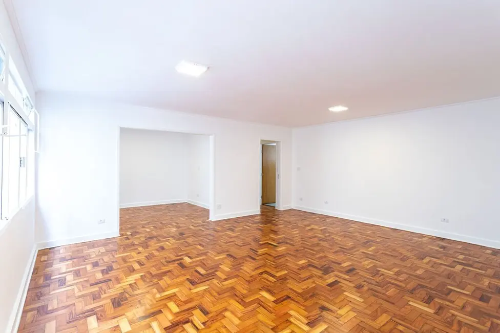 Apartamento com 2 quartos à venda, 134m2 em Jardim América, São Paulo - SP - imagem 2 Foto 2 de Apartamento com 2 quartos à venda, 134m2 em Jardim América, São Paulo - SP