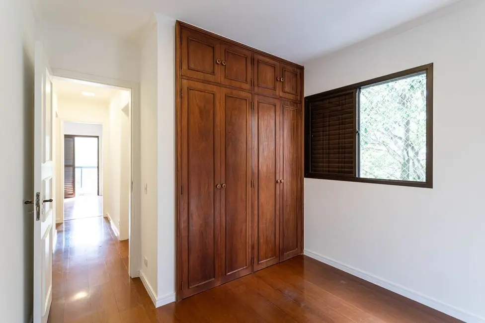 Apartamento com 3 quartos à venda, 88m2 em Moema, São Paulo - SP - imagem 6 Foto 6 de Apartamento com 3 quartos à venda, 88m2 em Moema, São Paulo - SP