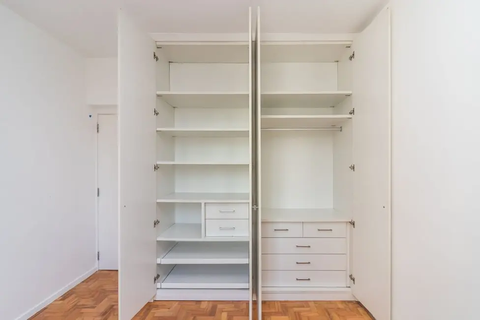 Apartamento com 3 quartos à venda, 102m2 em Moema, São Paulo - SP - imagem 6 Foto 6 de Apartamento com 3 quartos à venda, 102m2 em Moema, São Paulo - SP