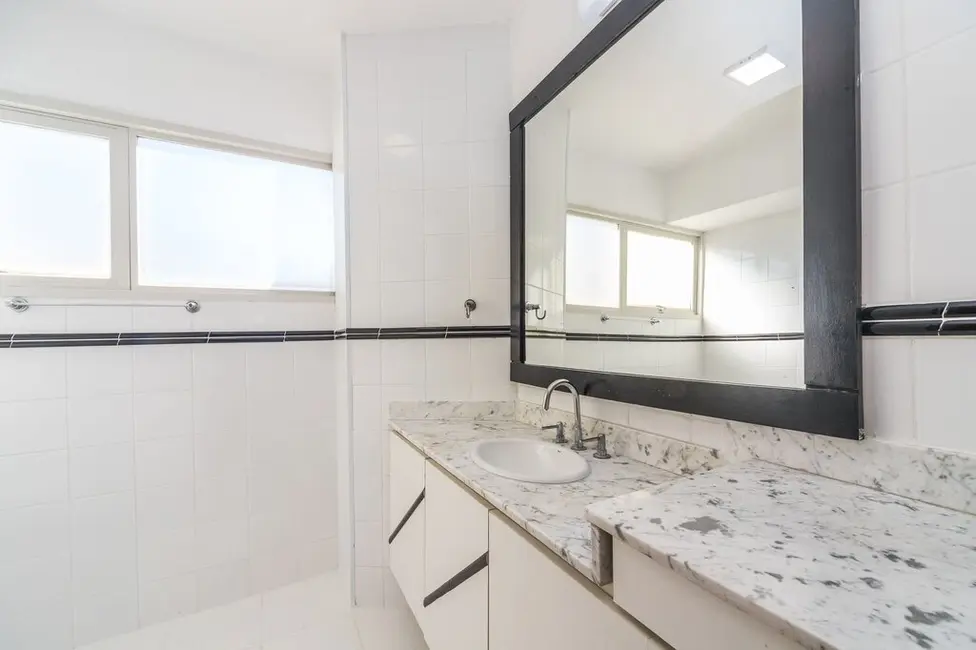 Foto 7 de Apartamento com 3 quartos à venda, 121m2 em Itaim Bibi, São Paulo - SP