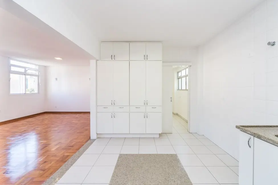 Apartamento com 3 quartos à venda, 140m2 em Jardim América, São Paulo - SP - imagem 7 Foto 7 de Apartamento com 3 quartos à venda, 140m2 em Jardim América, São Paulo - SP