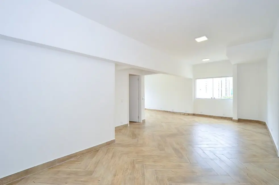 Foto 2 de Apartamento com 2 quartos à venda, 75m2 em Itaim Bibi, São Paulo - SP