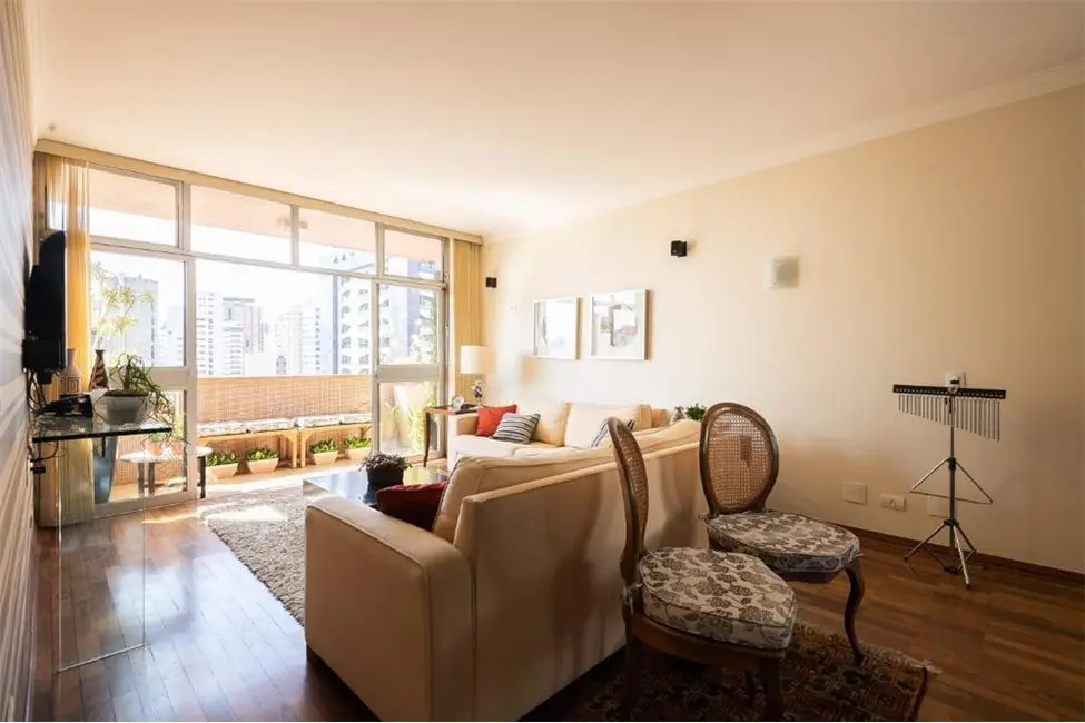 Foto 3 de Apartamento com 3 quartos à venda, 180m2 em Itaim Bibi, São Paulo - SP