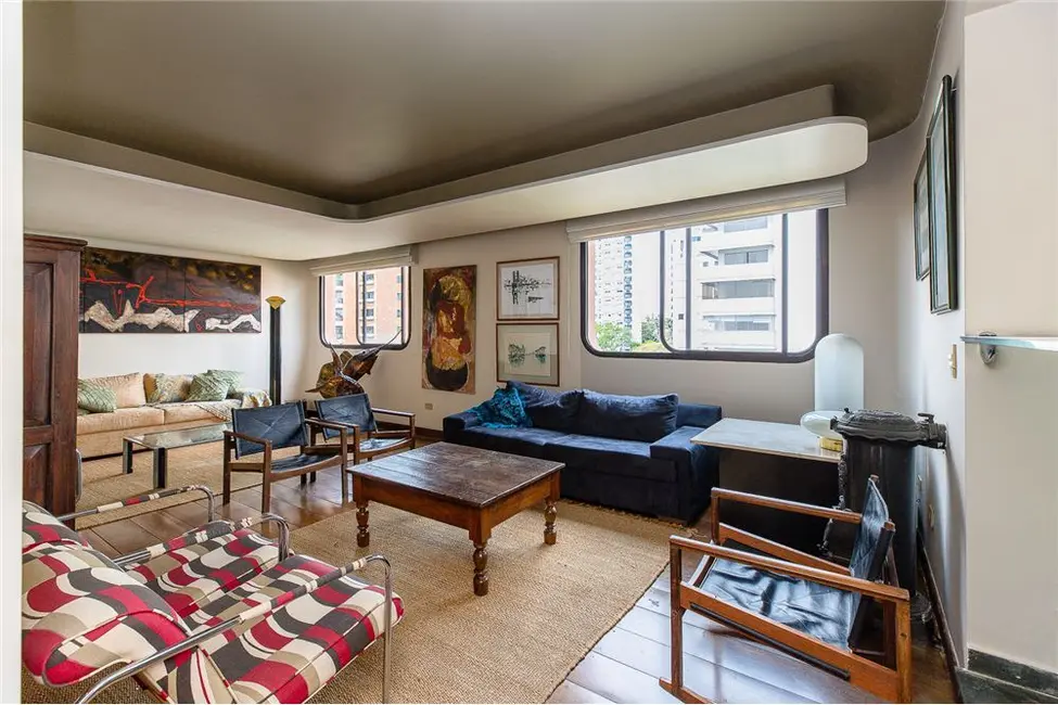 Apartamento com 3 quartos à venda, 210m2 em Moema, São Paulo - SP - imagem 2 Foto 2 de Apartamento com 3 quartos à venda, 210m2 em Moema, São Paulo - SP