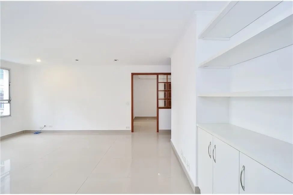 Foto 7 de Apartamento com 3 quartos à venda, 101m2 em Moema, São Paulo - SP