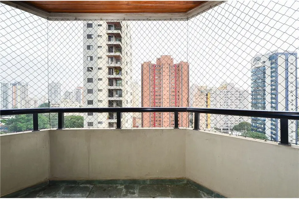 Apartamento com 3 quartos à venda, 130m2 em Moema, São Paulo - SP - imagem 6 Foto 6 de Apartamento com 3 quartos à venda, 130m2 em Moema, São Paulo - SP