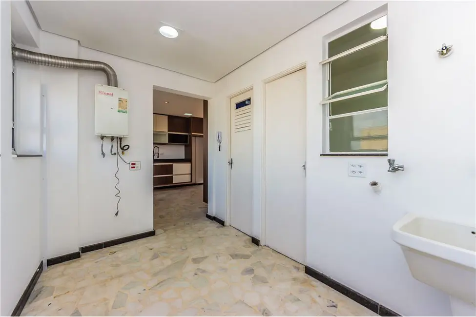 Apartamento com 3 quartos à venda, 135m2 em Jardim Paulista, São Paulo - SP - imagem 4 Foto 4 de Apartamento com 3 quartos à venda, 135m2 em Jardim Paulista, São Paulo - SP