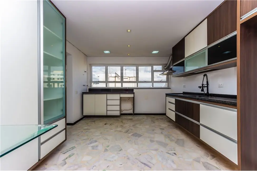 Apartamento com 3 quartos à venda, 135m2 em Jardim Paulista, São Paulo - SP - imagem 7 Foto 7 de Apartamento com 3 quartos à venda, 135m2 em Jardim Paulista, São Paulo - SP