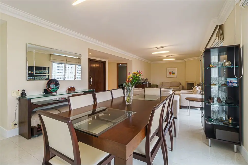 Foto 8 de Apartamento com 3 quartos à venda, 225m2 em Cerqueira César, São Paulo - SP