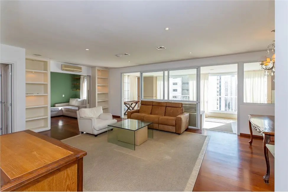 Apartamento com 3 quartos à venda, 181m2 em Moema, São Paulo - SP - imagem 7 Foto 7 de Apartamento com 3 quartos à venda, 181m2 em Moema, São Paulo - SP
