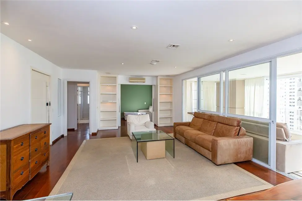Apartamento com 3 quartos à venda, 181m2 em Moema, São Paulo - SP - imagem 6 Foto 6 de Apartamento com 3 quartos à venda, 181m2 em Moema, São Paulo - SP