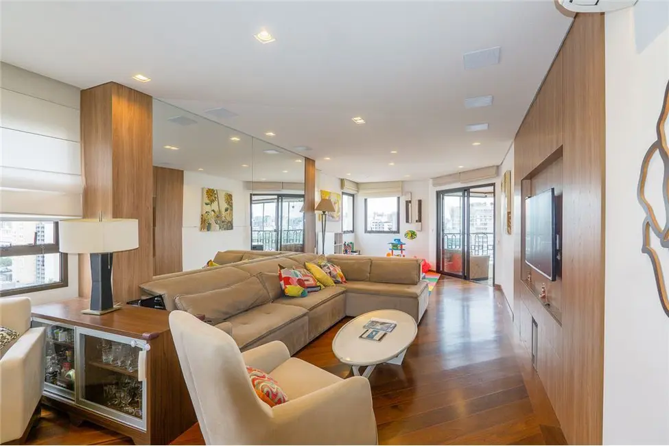 Apartamento com 4 quartos à venda, 201m2 em Moema, São Paulo - SP - imagem 6 Foto 6 de Apartamento com 4 quartos à venda, 201m2 em Moema, São Paulo - SP