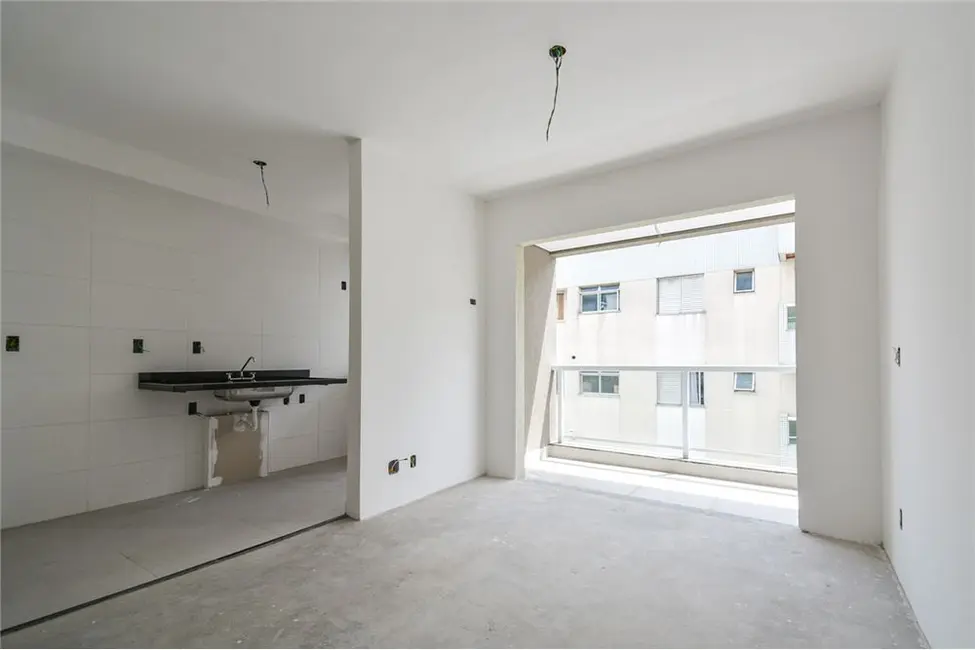 Foto 2 de Kitnet com 1 quarto à venda, 32m2 em Liberdade, São Paulo - SP