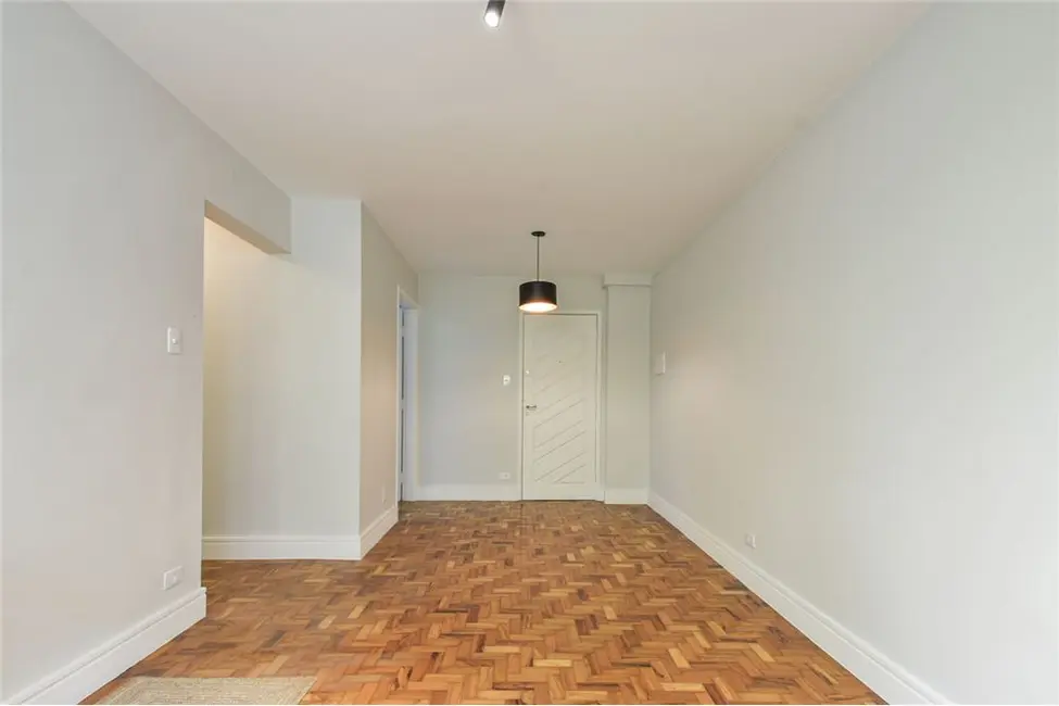 Apartamento com 2 quartos à venda, 83m2 em Aclimação, São Paulo - SP - imagem 3 Foto 3 de Apartamento com 2 quartos à venda, 83m2 em Aclimação, São Paulo - SP