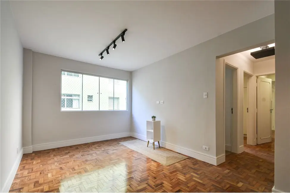 Foto 2 de Apartamento com 2 quartos à venda, 83m2 em Aclimação, São Paulo - SP