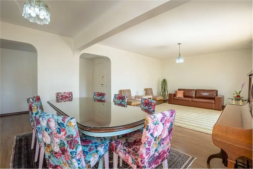 Apartamento com 4 quartos à venda, 196m2 em Moema, São Paulo - SP - imagem 6 Foto 6 de Apartamento com 4 quartos à venda, 196m2 em Moema, São Paulo - SP