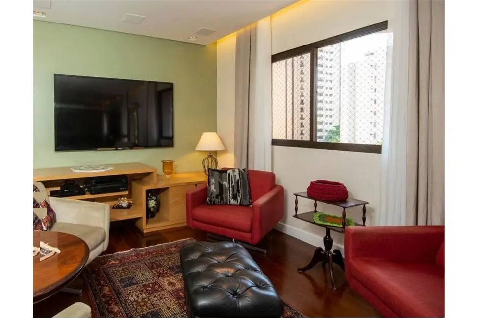 Foto 2 de Apartamento com 4 quartos à venda, 200m2 em Moema, São Paulo - SP