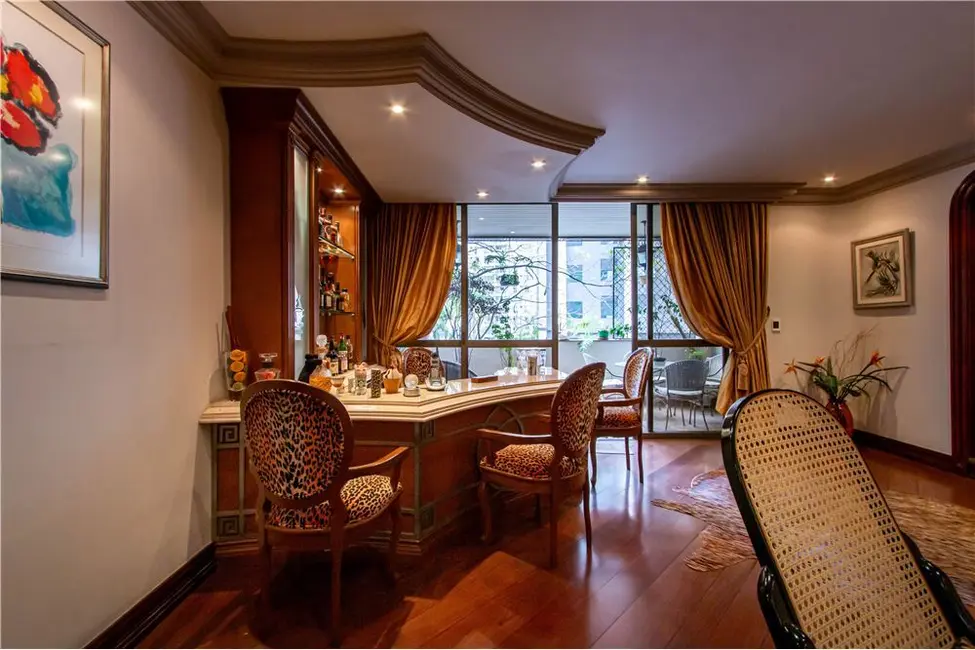 Apartamento com 5 quartos à venda, 310m2 em Higienópolis, São Paulo - SP - imagem 9 Foto 9 de Apartamento com 5 quartos à venda, 310m2 em Higienópolis, São Paulo - SP