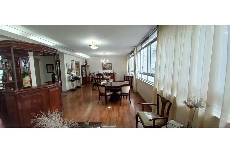 Apartamento com 4 quartos à venda, 254m2 em Higienópolis, São Paulo - SP - imagem 4 Foto 4 de Apartamento com 4 quartos à venda, 254m2 em Higienópolis, São Paulo - SP