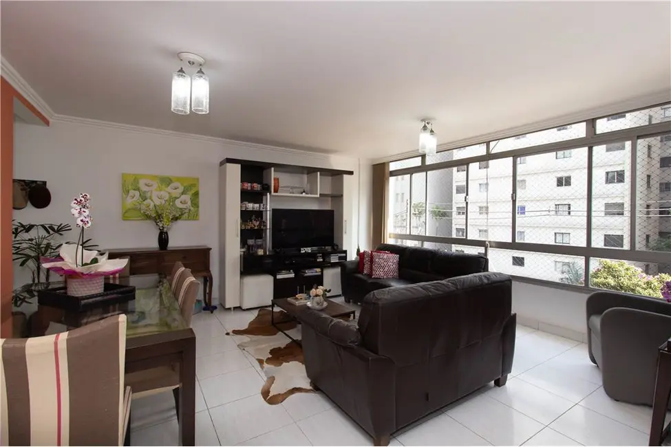 Foto 2 de Apartamento com 4 quartos à venda, 120m2 em Vila Mariana, São Paulo - SP