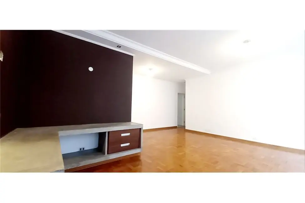 Apartamento com 3 quartos à venda, 130m2 em Higienópolis, São Paulo - SP - imagem 3 Foto 3 de Apartamento com 3 quartos à venda, 130m2 em Higienópolis, São Paulo - SP