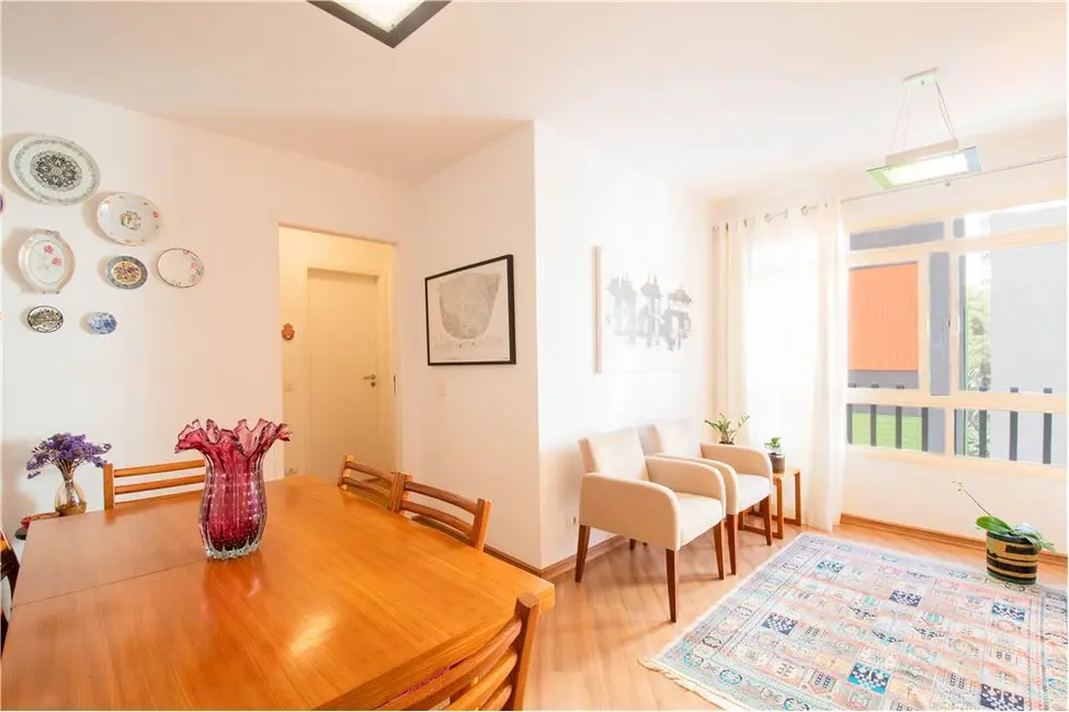 Apartamento com 2 quartos à venda, 83m2 em Moema, São Paulo - SP - imagem 3 Foto 3 de Apartamento com 2 quartos à venda, 83m2 em Moema, São Paulo - SP