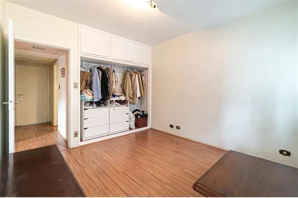 Apartamento com 3 quartos à venda, 128m2 em Sumaré, São Paulo - SP - imagem 6 Foto 6 de Apartamento com 3 quartos à venda, 128m2 em Sumaré, São Paulo - SP