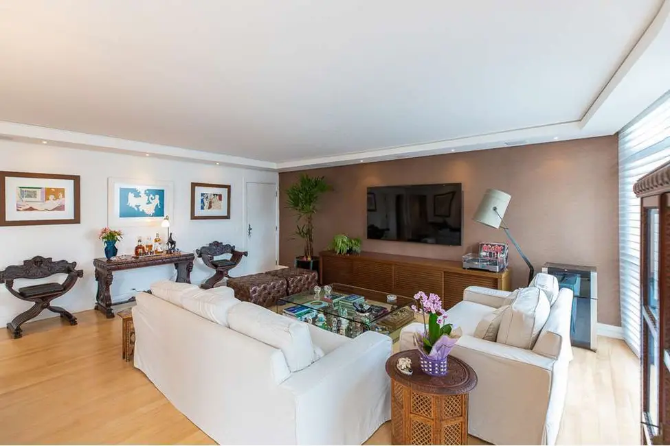 Apartamento com 3 quartos à venda, 152m2 em Vila Mariana, São Paulo - SP - imagem 2 Foto 2 de Apartamento com 3 quartos à venda, 152m2 em Vila Mariana, São Paulo - SP