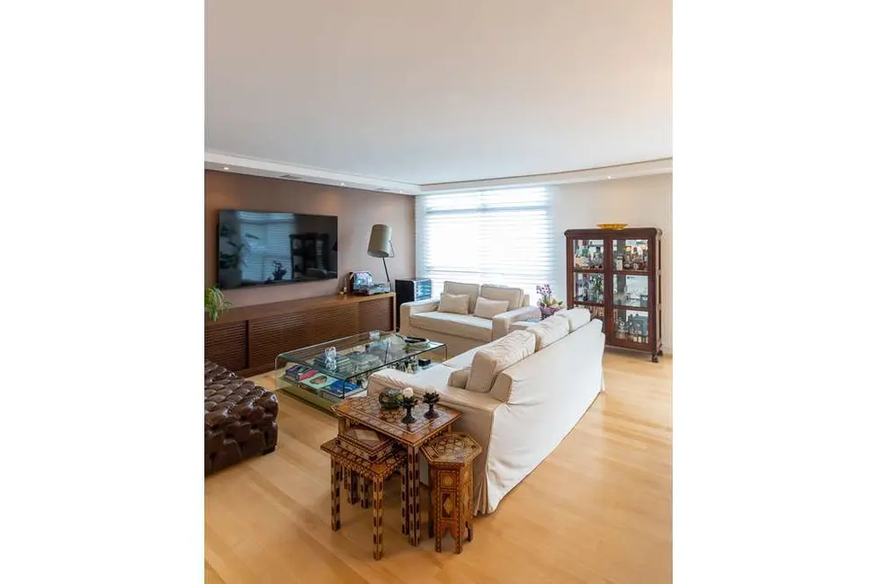 Apartamento com 3 quartos à venda, 152m2 em Vila Mariana, São Paulo - SP - imagem 6 Foto 6 de Apartamento com 3 quartos à venda, 152m2 em Vila Mariana, São Paulo - SP
