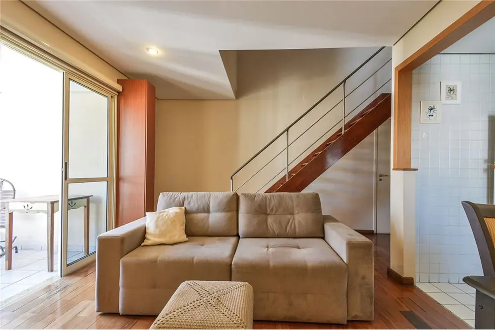 Foto 6 de Apartamento com 2 quartos à venda, 64m2 em Moema, São Paulo - SP