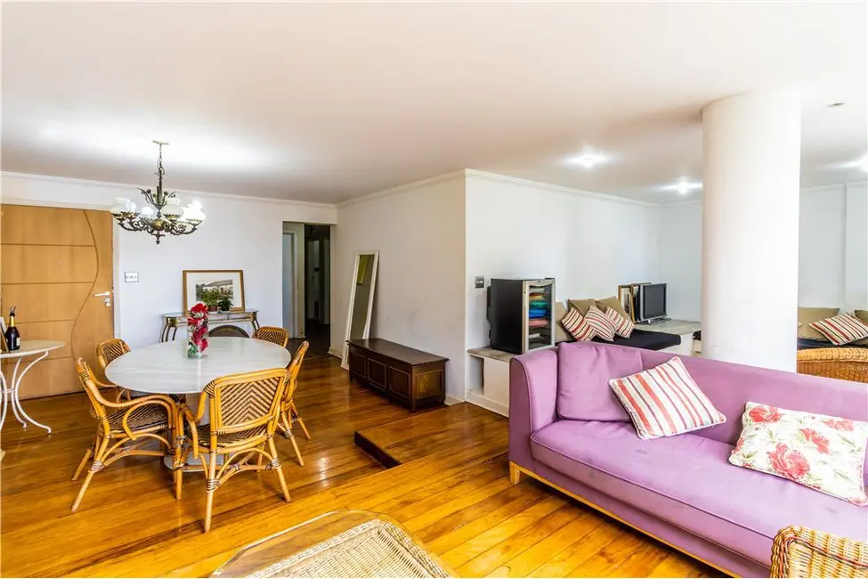 Apartamento com 3 quartos à venda, 131m2 em Bela Vista, São Paulo - SP - imagem 4 Foto 4 de Apartamento com 3 quartos à venda, 131m2 em Bela Vista, São Paulo - SP