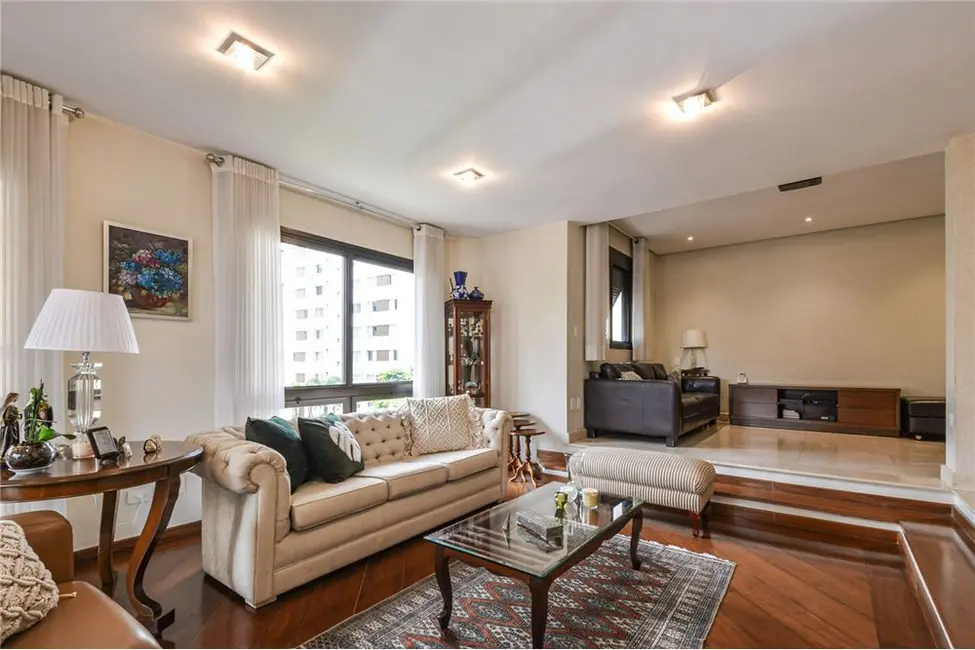 Foto 3 de Apartamento com 3 quartos à venda, 193m2 em Moema, São Paulo - SP