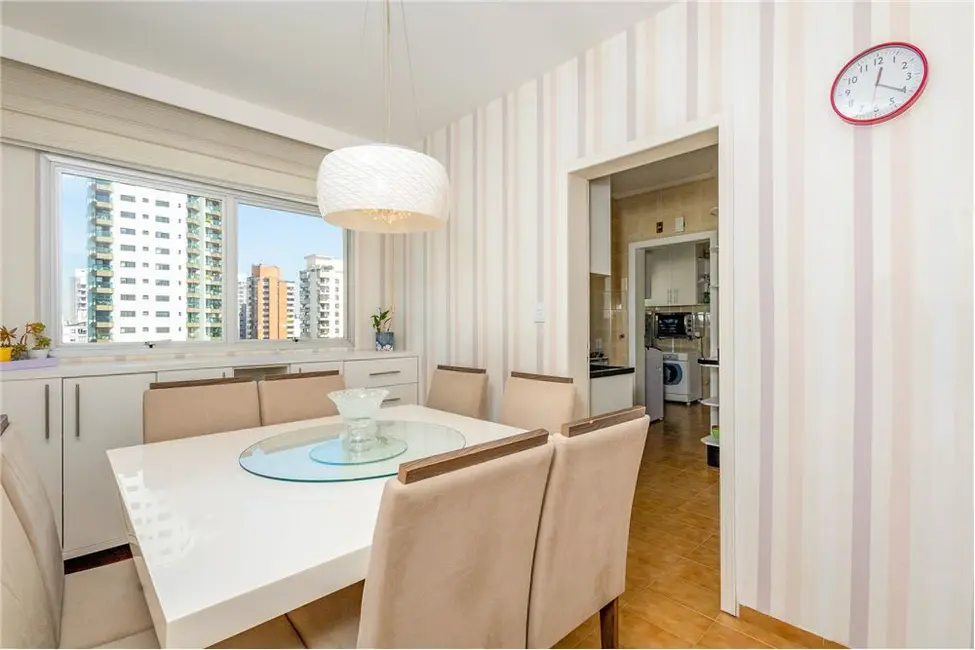 Apartamento com 4 quartos à venda, 196m2 em Moema, São Paulo - SP - imagem 9 Foto 9 de Apartamento com 4 quartos à venda, 196m2 em Moema, São Paulo - SP