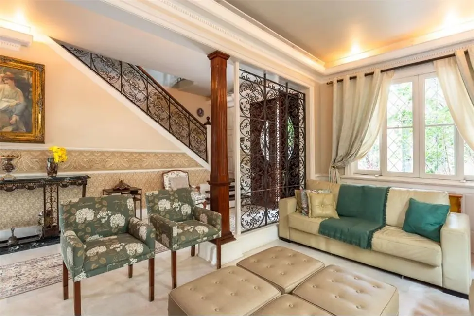 Casa com 4 quartos à venda, 460m2 em Pacaembu, São Paulo - SP - imagem 3 Foto 3 de Casa com 4 quartos à venda, 460m2 em Pacaembu, São Paulo - SP