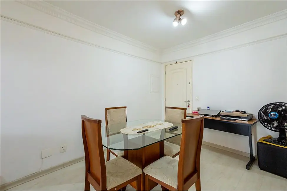 Foto 4 de Apartamento com 2 quartos à venda, 56m2 em Moema, São Paulo - SP