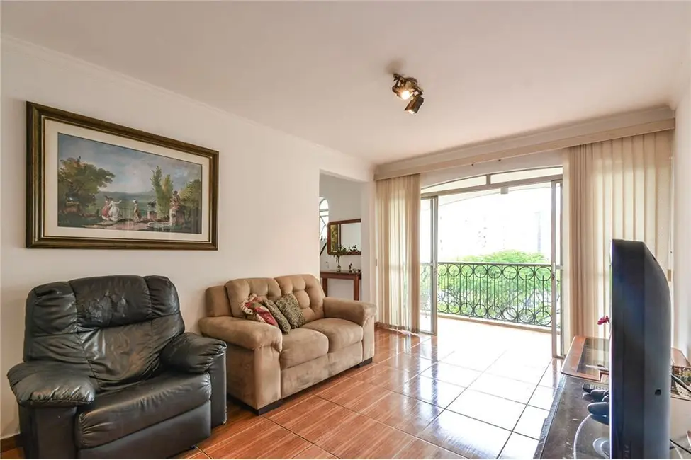 Apartamento com 3 quartos à venda, 135m2 em Moema, São Paulo - SP - imagem 5 Foto 5 de Apartamento com 3 quartos à venda, 135m2 em Moema, São Paulo - SP