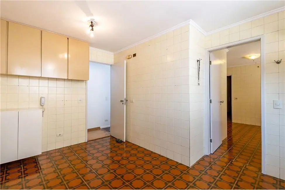 Apartamento com 3 quartos à venda, 167m2 em Moema, São Paulo - SP - imagem 9 Foto 9 de Apartamento com 3 quartos à venda, 167m2 em Moema, São Paulo - SP