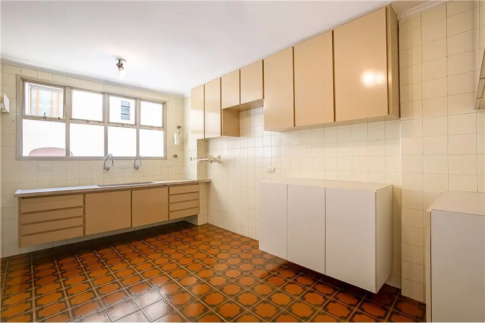 Apartamento com 3 quartos à venda, 167m2 em Moema, São Paulo - SP - imagem 6 Foto 6 de Apartamento com 3 quartos à venda, 167m2 em Moema, São Paulo - SP