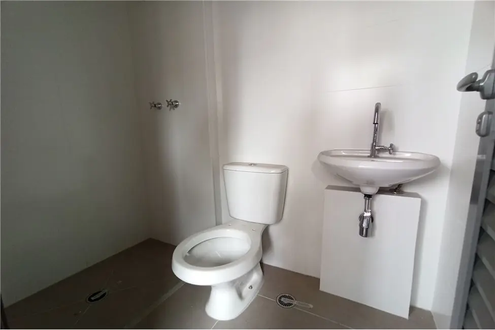 Apartamento com 3 quartos à venda, 154m2 em Vila Nova Conceição, São Paulo - SP - imagem 8 Foto 8 de Apartamento com 3 quartos à venda, 154m2 em Vila Nova Conceição, São Paulo - SP