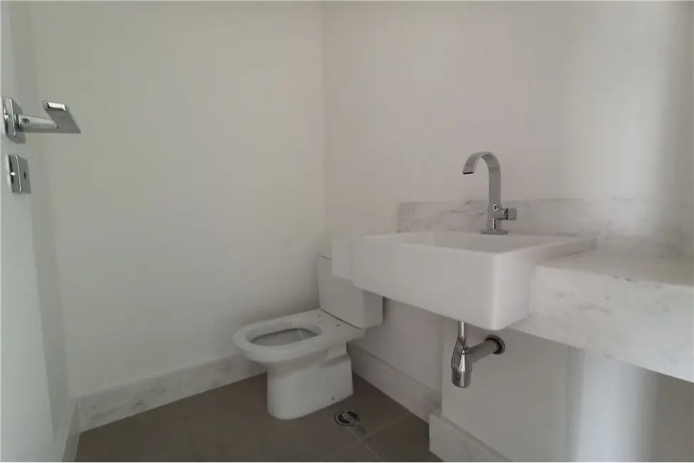 Apartamento com 3 quartos à venda, 154m2 em Vila Nova Conceição, São Paulo - SP - imagem 3 Foto 3 de Apartamento com 3 quartos à venda, 154m2 em Vila Nova Conceição, São Paulo - SP