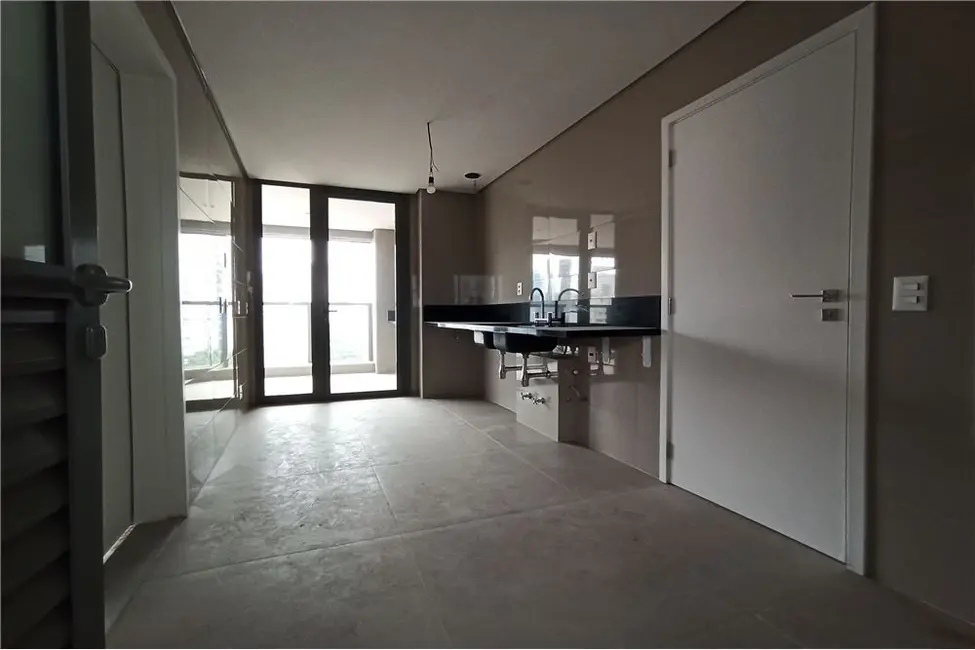 Apartamento com 3 quartos à venda, 154m2 em Vila Nova Conceição, São Paulo - SP - imagem 5 Foto 5 de Apartamento com 3 quartos à venda, 154m2 em Vila Nova Conceição, São Paulo - SP