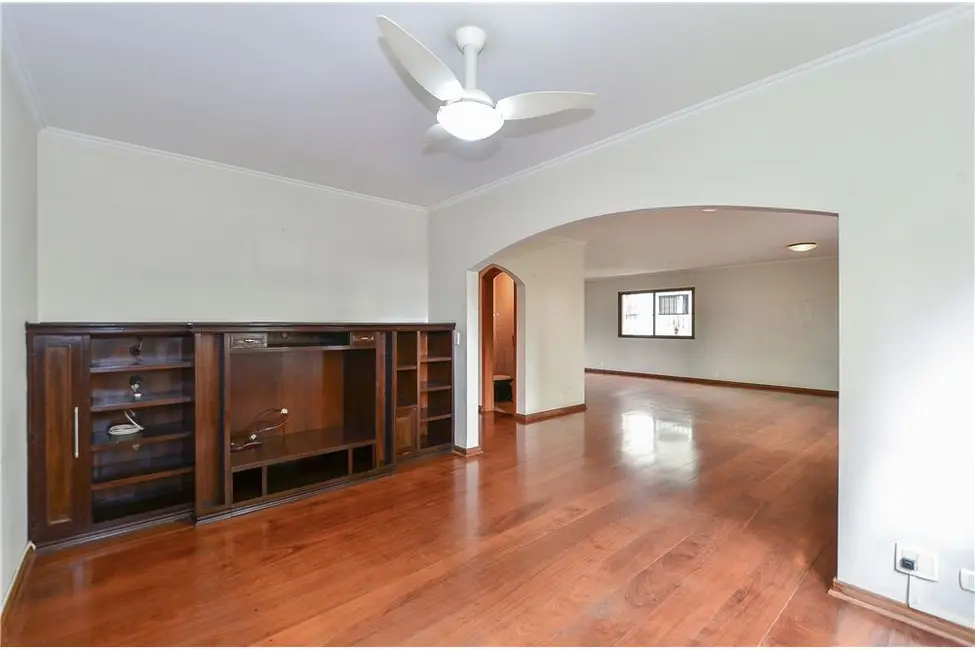 Apartamento com 3 quartos à venda, 210m2 em Campo Belo, São Paulo - SP - imagem 3 Foto 3 de Apartamento com 3 quartos à venda, 210m2 em Campo Belo, São Paulo - SP