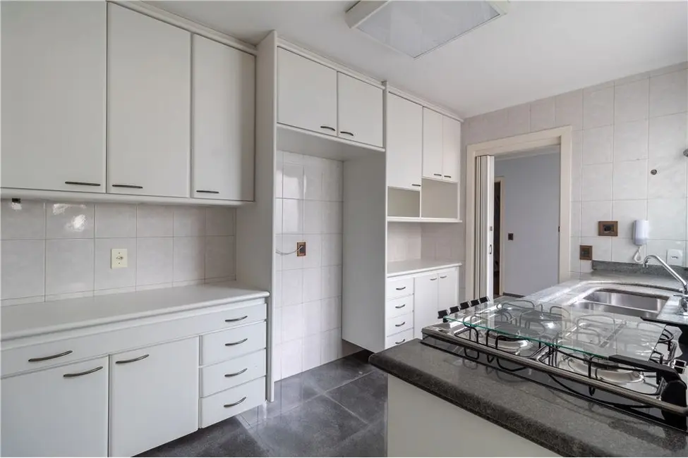 Apartamento com 4 quartos à venda, 172m2 em Moema, São Paulo - SP - imagem 8 Foto 8 de Apartamento com 4 quartos à venda, 172m2 em Moema, São Paulo - SP
