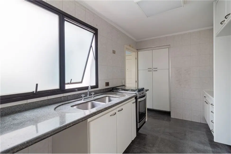 Apartamento com 4 quartos à venda, 172m2 em Moema, São Paulo - SP - imagem 9 Foto 9 de Apartamento com 4 quartos à venda, 172m2 em Moema, São Paulo - SP
