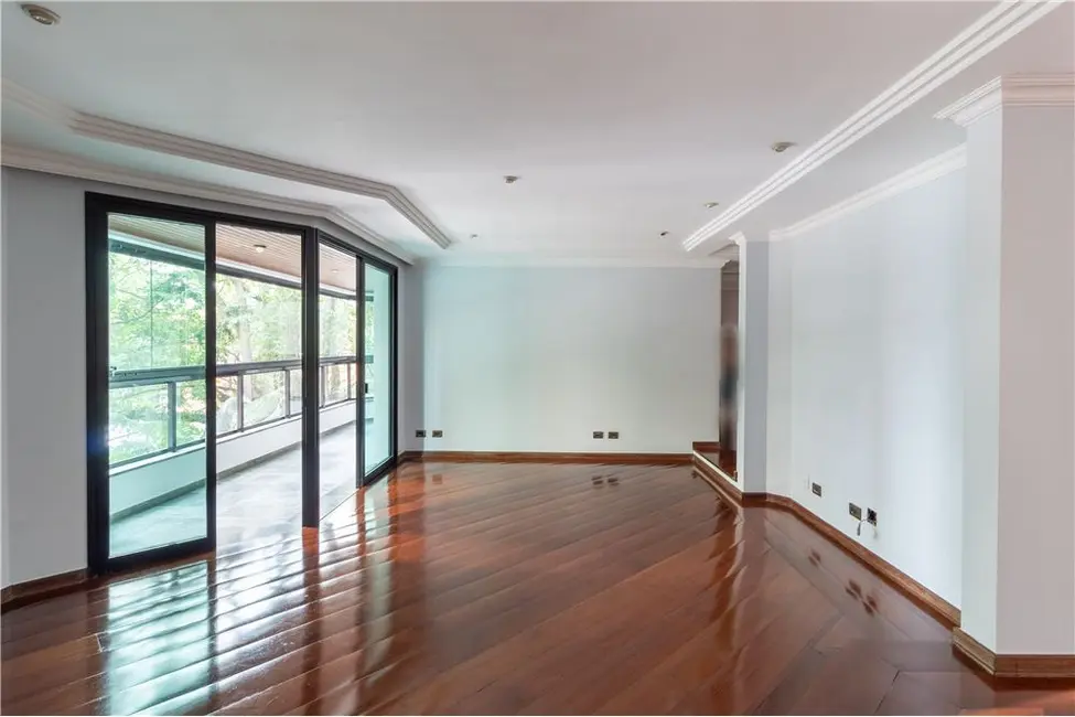 Apartamento com 4 quartos à venda, 172m2 em Moema, São Paulo - SP - imagem 4 Foto 4 de Apartamento com 4 quartos à venda, 172m2 em Moema, São Paulo - SP