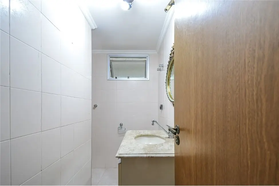 Apartamento com 3 quartos à venda, 161m2 em Moema, São Paulo - SP - imagem 9 Foto 9 de Apartamento com 3 quartos à venda, 161m2 em Moema, São Paulo - SP