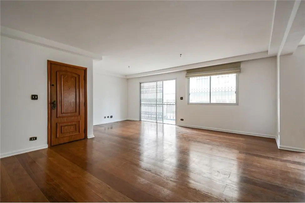 Apartamento com 3 quartos à venda, 161m2 em Moema, São Paulo - SP - imagem 3 Foto 3 de Apartamento com 3 quartos à venda, 161m2 em Moema, São Paulo - SP